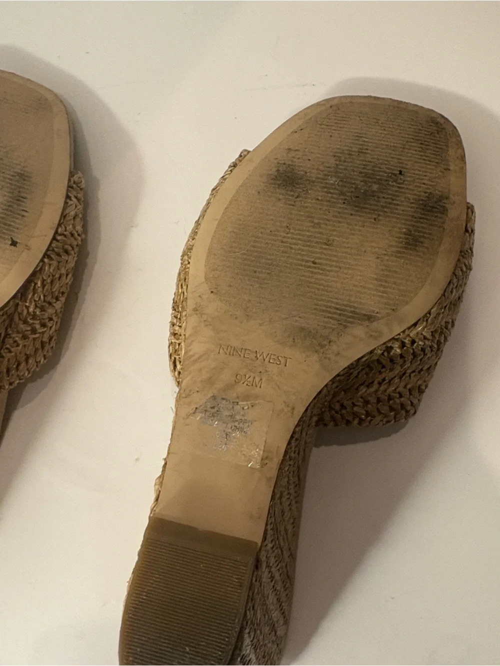Nine West Nikhil twist wedge sandals 9.5